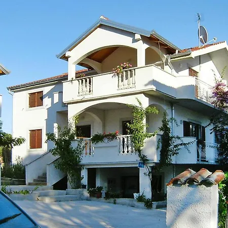 Happy Apartments, Apartmán